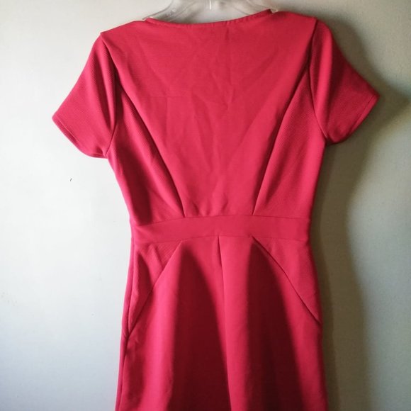 ✨2 for 25✨Attention Short Red Flared Dress - Picture 4 of 5